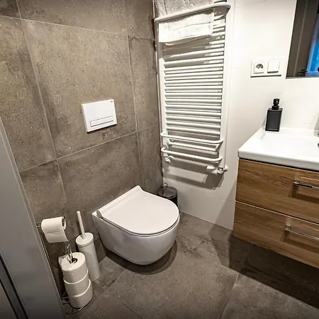 Apartament Miodzio